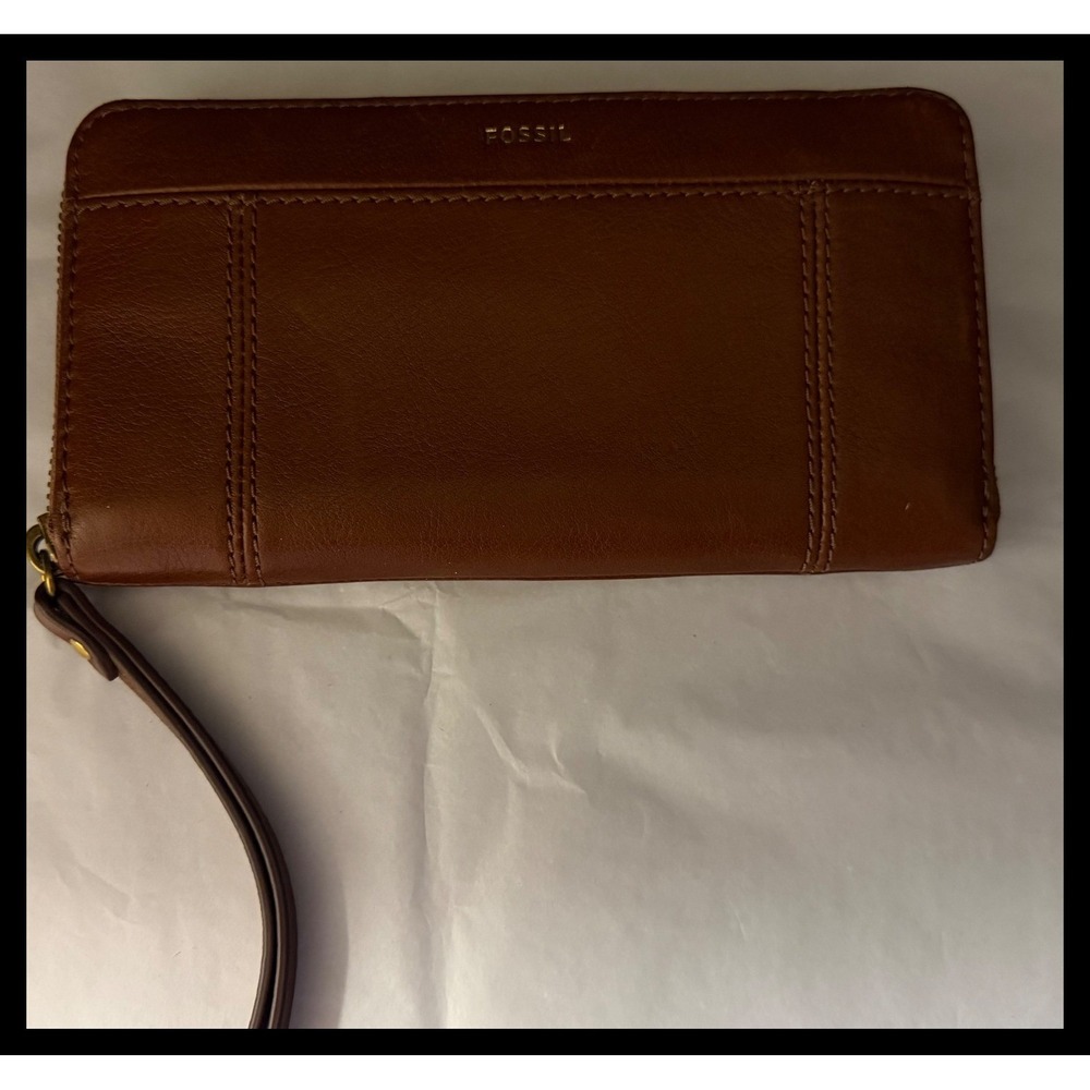 Fossil Logan Zip Around Clutch Wallet Womens Brown Leather Wristlet